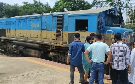 ইঞ্জিনে আগুন লাগায় সাড়ে ৩ ঘণ্টা পর ছাড়ল মেঘনা এক্সপ্রেস