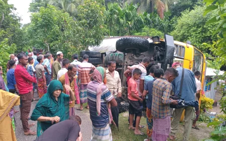 নড়াইলের বসতঘরের ওপর পাথর বোঝাই ট্রাক উল্টেপড়ে শিক্ষার্থী নিহত- আহত এক