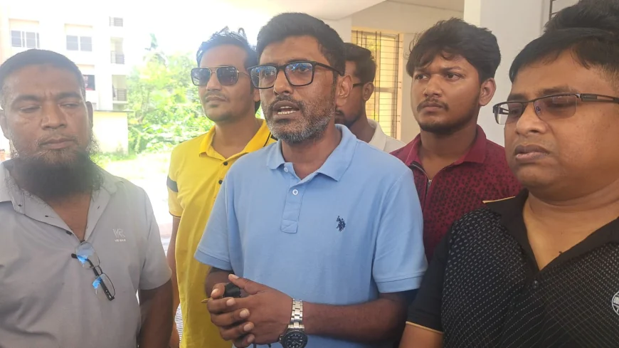 নড়াইলে যুবদল-ছাত্রদল নেতাদের হস্তক্ষেপে  হাসপাতালের বেসরকারি অ্যাম্বুলেন্স এর সিরিয়াল সংক্রান্ত সিন্ডিকেটের অবসান
