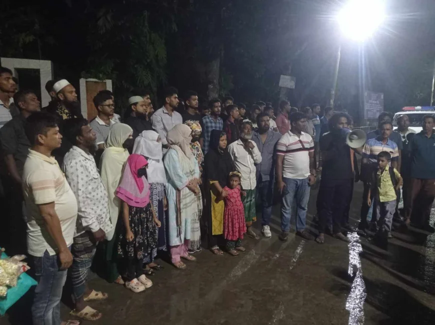 নড়াইলে শিশুকন্যাকে ধর্ষণ ও হত্যার বিচারের দাবিতে বিক্ষোভ সমাবেশ অনুষ্ঠিত
