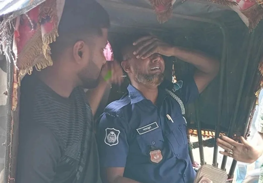 টহল দিতে গিয়ে নিজের ছেলের মরদেহ উদ্ধার, কিশোরগঞ্জে পুলিশ কনস্টেবলের হৃদয়বিদারক মুহূর্ত