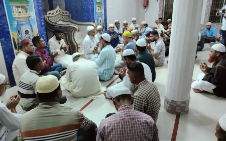 মাগুরার শ্রীপুরে বেগম খালেদা জিয়ার ৮২তম জন্মবার্ষিকী উপলক্ষে দোয়া মাহফিল অনুষ্ঠিত 