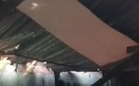 নড়াইলের কালিয়ার সিতারামপুরে বসতঘরে বোমা বিস্ফোরণ, ঘটনা তদন্ত করছে পুলিশ
